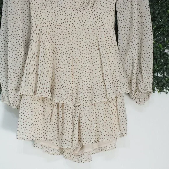 PRINCESS POLLY Women Beige STRING OF LOVE ROMPER Tie Zip Sheer V-Neck Size 10 - Picture 2 of 12